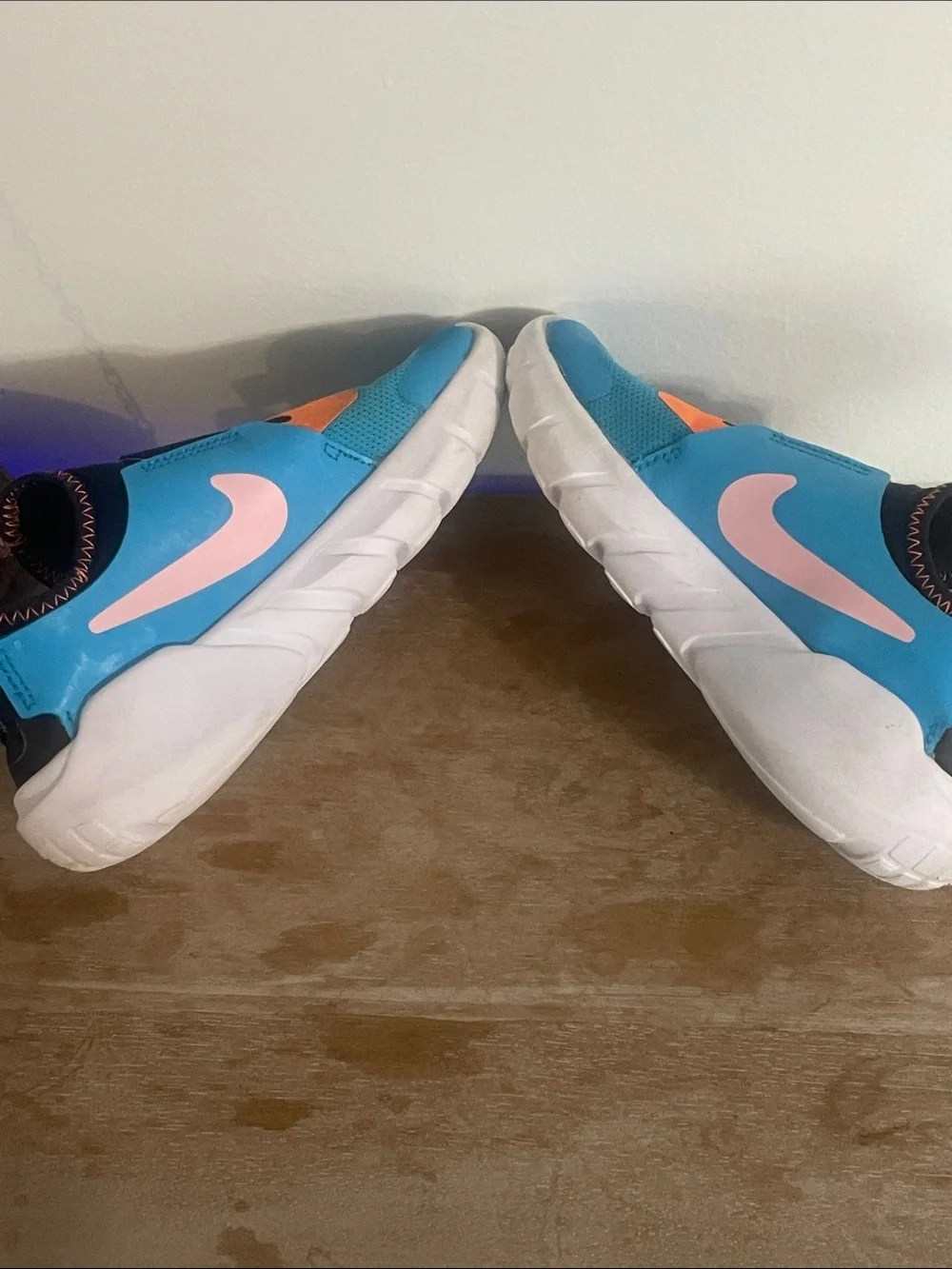 Nike bright turquoise